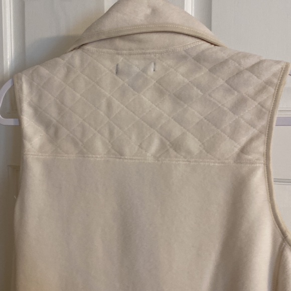 Chaps Fleece cream vest - Picture 3 of 4